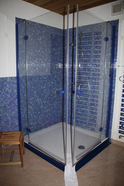 Apartment Charlotte Нойнкирхен Стая снимка
